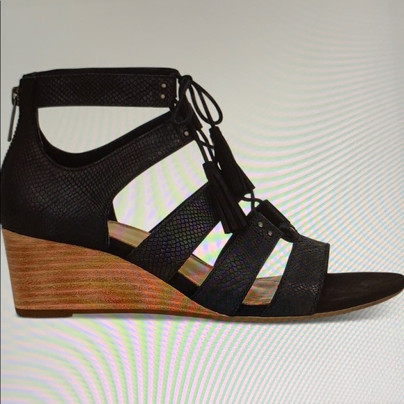 UGG Shoes - UGG NWT Yasmin Wedge Gladiator Sandals 10